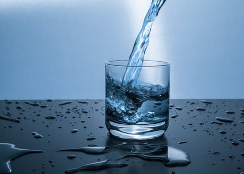 سرب در شیرآلات غیراستاندارد : خطر پنهان بین قطرات آب